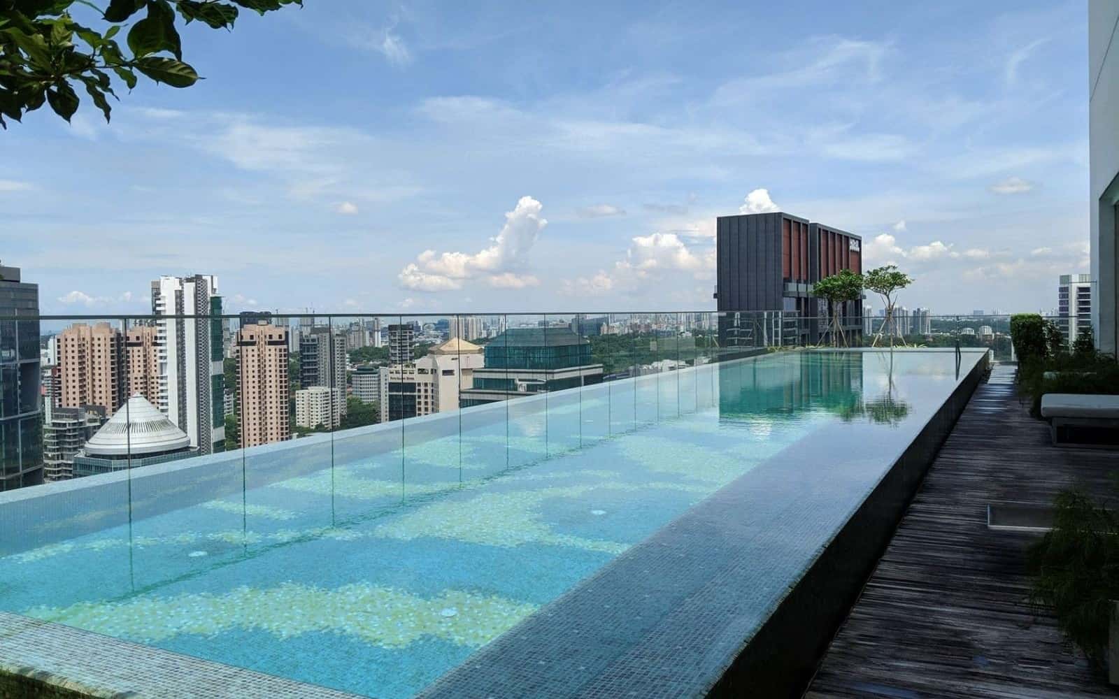Scotts Square Inifinity Pool